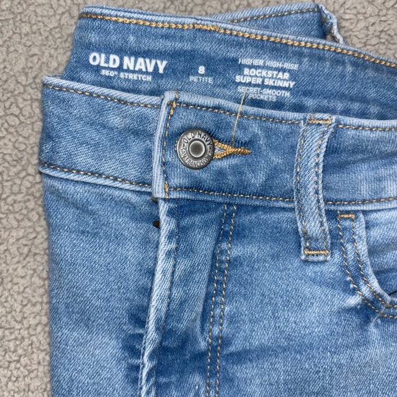 NWOT Old Navy Skinny Jeans ⭐️ - Picture 7 of 7